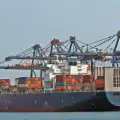 Transporte marítimo mundial se acerca a una zona de turbulencias